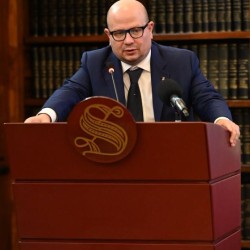 Presidente della IX Commissione Trasporti, Poste e Telecomunicazioni della Camera dei Deputati. On. Salvatore Deidda